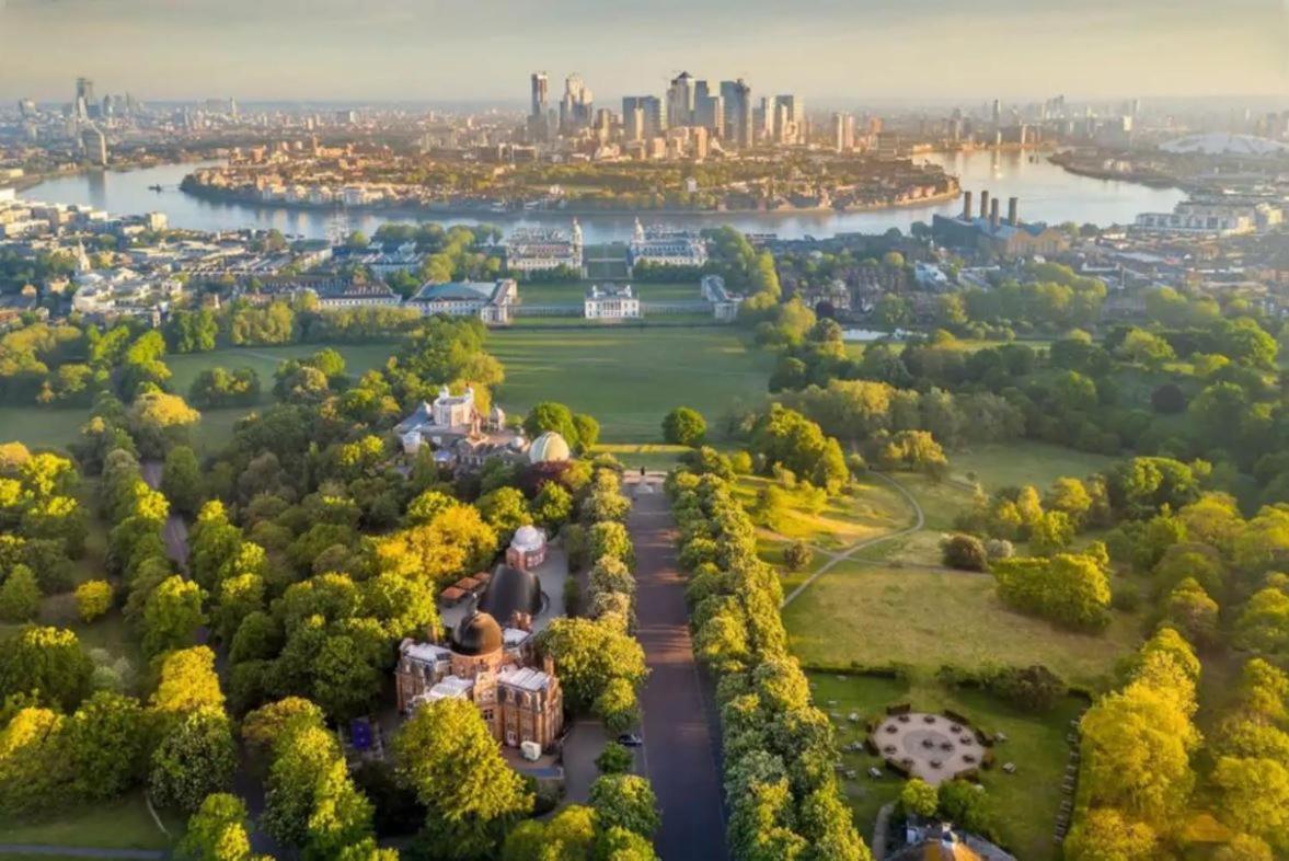 Stylish 2-Bed Flat, Quick Access To London Sightsアパートメント エクステリア 写真