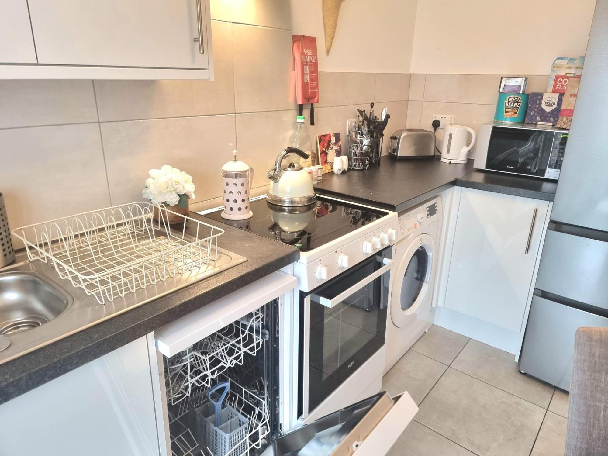 Stylish 2-Bed Flat, Quick Access To London Sightsアパートメント エクステリア 写真